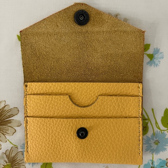 Handmade Genuine Leather Wallet - Picture 1 of 5